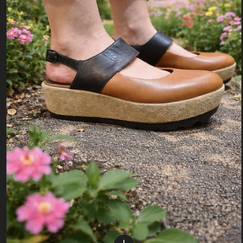 Camper Brown and Tan Leather Mary Jane Shoes Platform